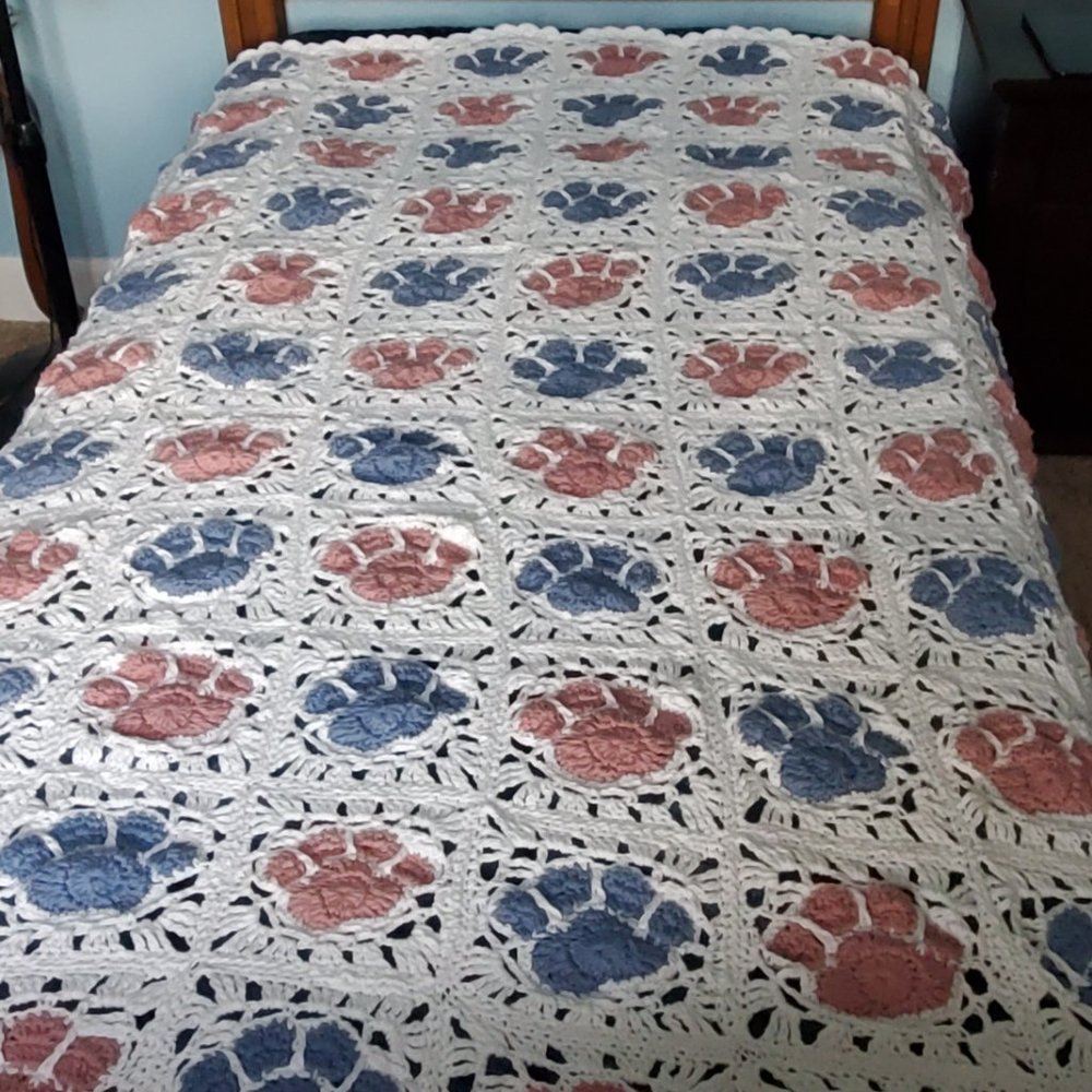 Hand crocheted items - Picture 8 of 11